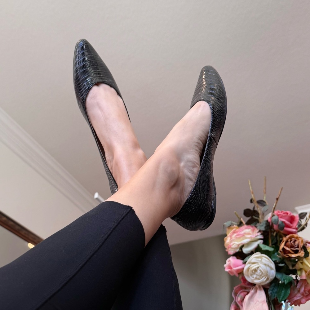 Nine West Speakup Almond-Yoe Ballet Flats Elegant Black Women's Slip-On Flats